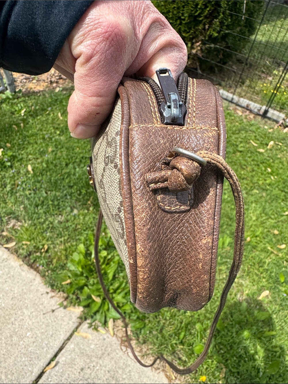 Gucci Plus GG Monogram Shoulder Bag. - Picture 8 of 13